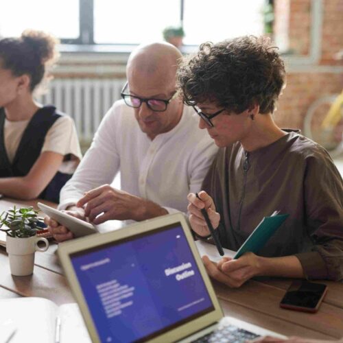 Transform your brand with custom HubSpot CMS