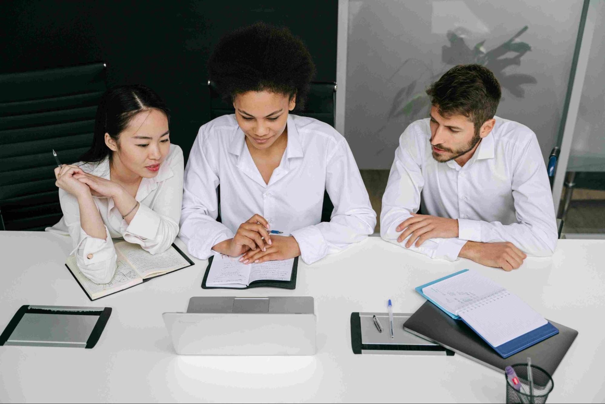 Challenges Businesses Face When Choosing CRM Software
