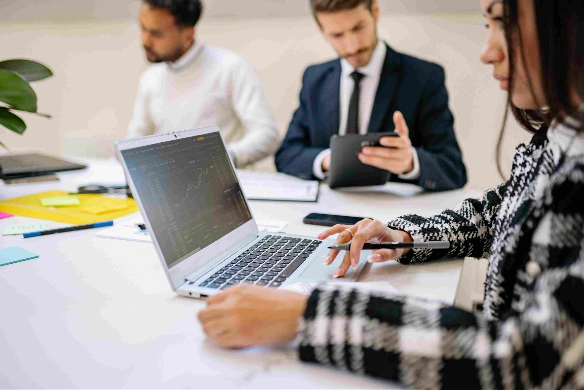 SaaS Efficiency with AI Productivity Agents